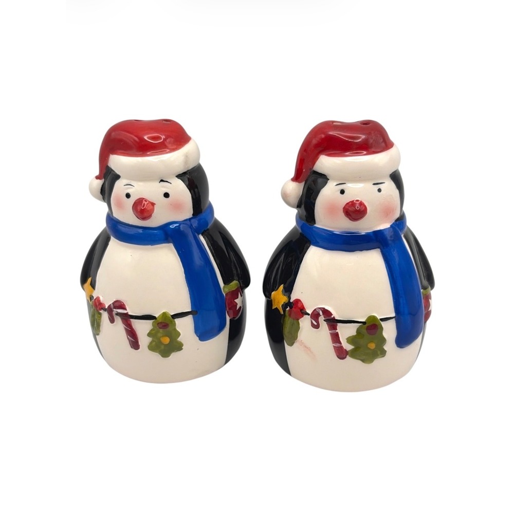 Christmas Penguin Salt and Pepper Shakers Santa Hat Scarf 3.5" Holiday Kitchen